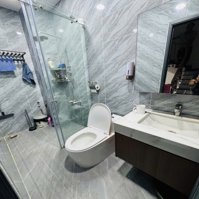 17-16 TỶ, BÁN NHÀ NỞ HẬU 5x16m, MẶT TIỀN NGUYỄN QUÝ ANH, 5 TẦNG, MỚI - 16