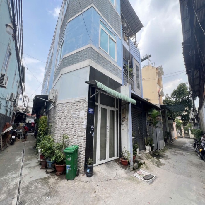 TRƯỜNG CHINH, 5x16.5m, NHÀ MỚI, 2 TẦNG, HẺM XE HƠI, 8 TỶ NHỈNH XÍU