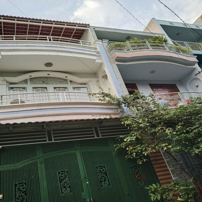 ĐÃ BÁN ---NGUYỄN CỬU ĐÀM, LÁ PHỔI XANH MỖI NGÀY, 4.5x19.5m, 3 TẦNG, HẺM XE TẢI, 13 TỶ NHỈNH