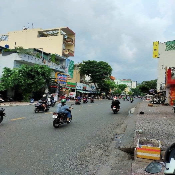 MẶT TIỀN GÒ DẦU, VỈA HÈ 4m, KHU KINH DOANH BẬC NHẤT TÂN PHÚ, 4x17.5m, 2 TẦNG, 11 TỶ NHỈNH