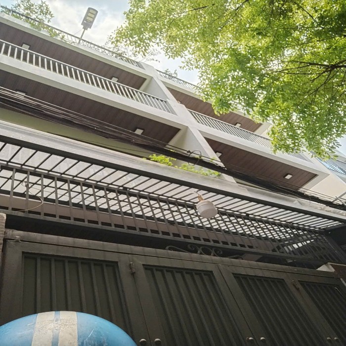 BÁN NHÀ ĐANG GIẢM GIÁ, NGUYỄN THẾ TRUYỆN, TÂN PHÚ, 4 TẦNG, HẺM XE HƠI