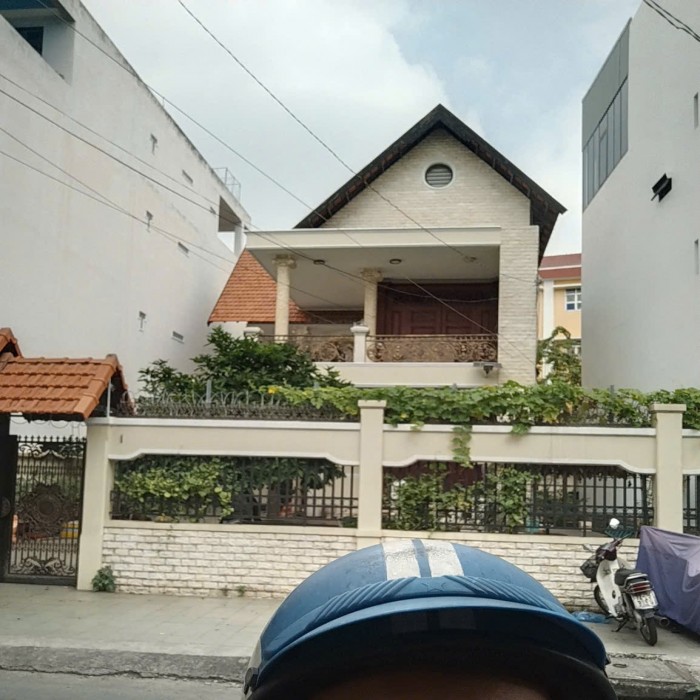 53-51.9 BILLION, GOOD FENG SHUI VILLA, FORMER CẦU XÉO, TÂN PHÚ, 542.63m2, 3 FLOORS, RUSTIC POND & GARDEN