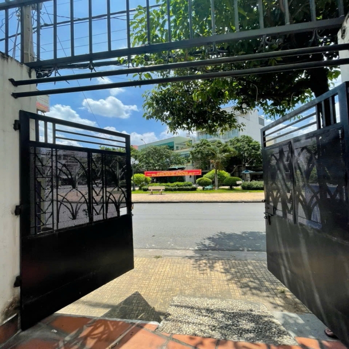 NHÀ MẶT TIỀN NGUYỄN THẾ TRUYỆN, NGANG 4.5m, 3 TẦNG, 12.5 TỶ NHỈNH - 2