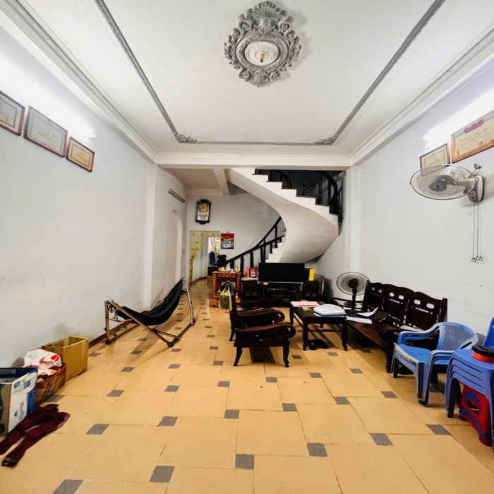 MẶT TIỀN TRƯỜNG CHINH, TÂN PHÚ, 3 TẦNG, SÂN ÔTÔ, 68m2 - 3