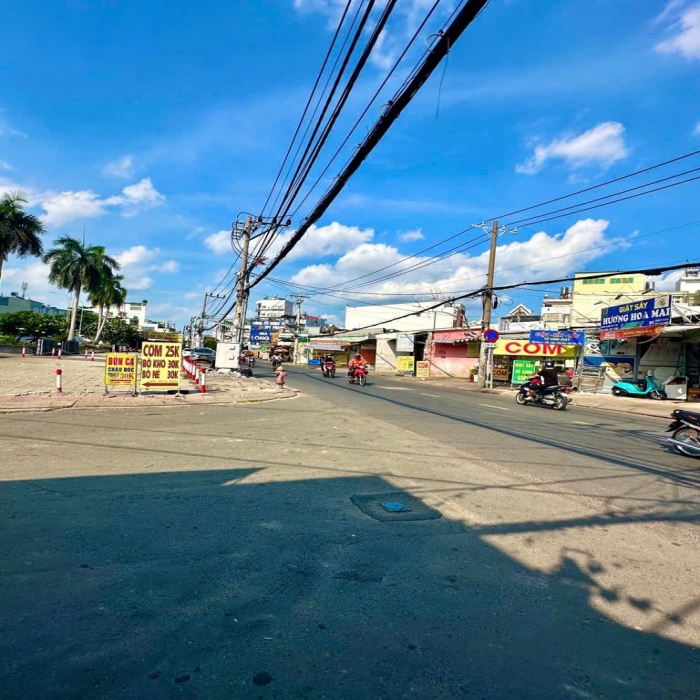 MẶT TIỀN THOẠI NGỌC HẦU, TÂN PHÚ, 4x28m, 3 TẦNG, HẺM ÔTÔ SAU NHÀ - 4