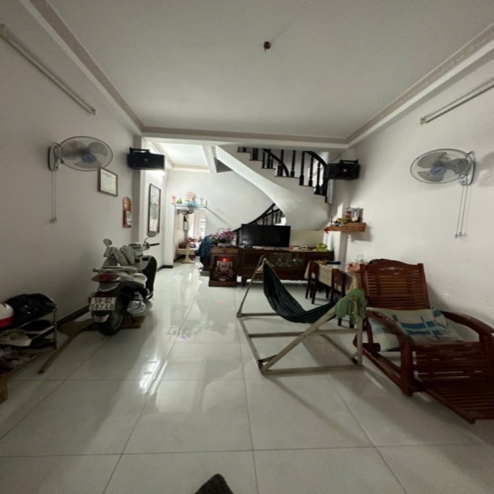 MẶT TIỀN TRƯỜNG CHINH, 4x20.5m, 3 TẦNG, SÂN ĐỂ XE HƠI, CHỈ 8.99 TỶ - 3