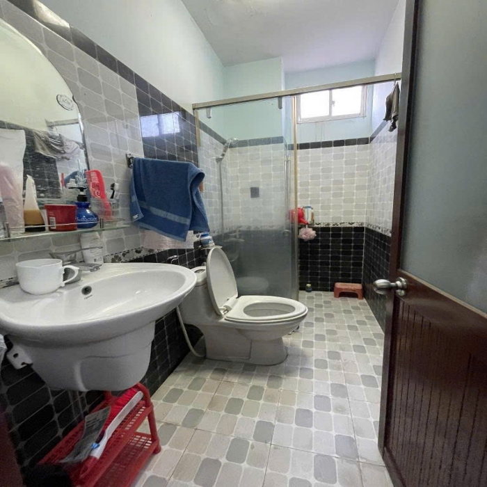 12.5-11.8 TỶ, NỞ HẬU, 5 TẦNG, ÔTÔ NGỦ NHÀ, BÁN NHÀ GÒ DẦU, 4x18m - 4