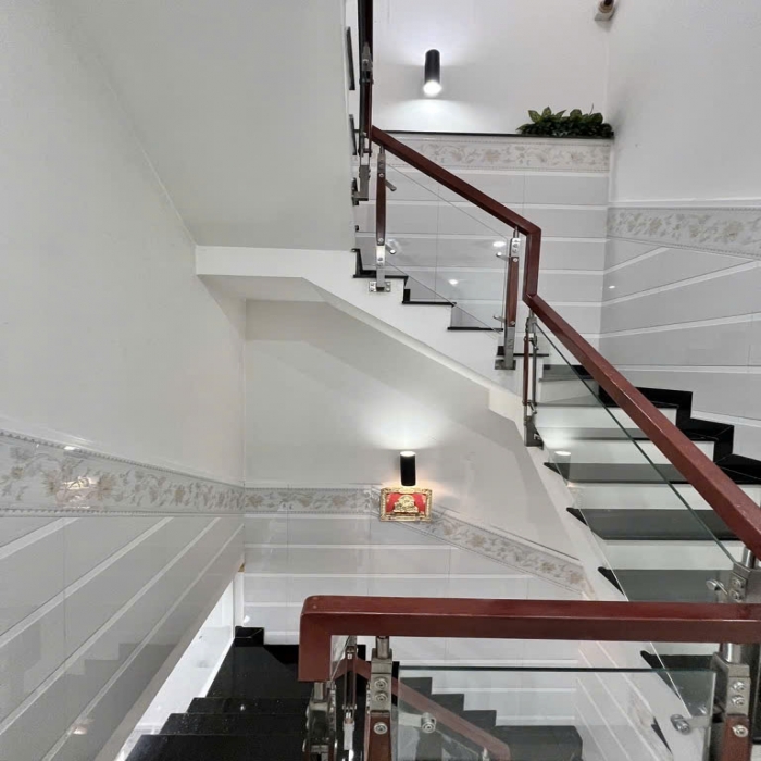 ĐÃ BÁN --- BÁN NHÀ D9, TÂN PHÚ, RỘNG 5m, 2 TẦNG, XE HƠI ĐẬU CỬA - 5