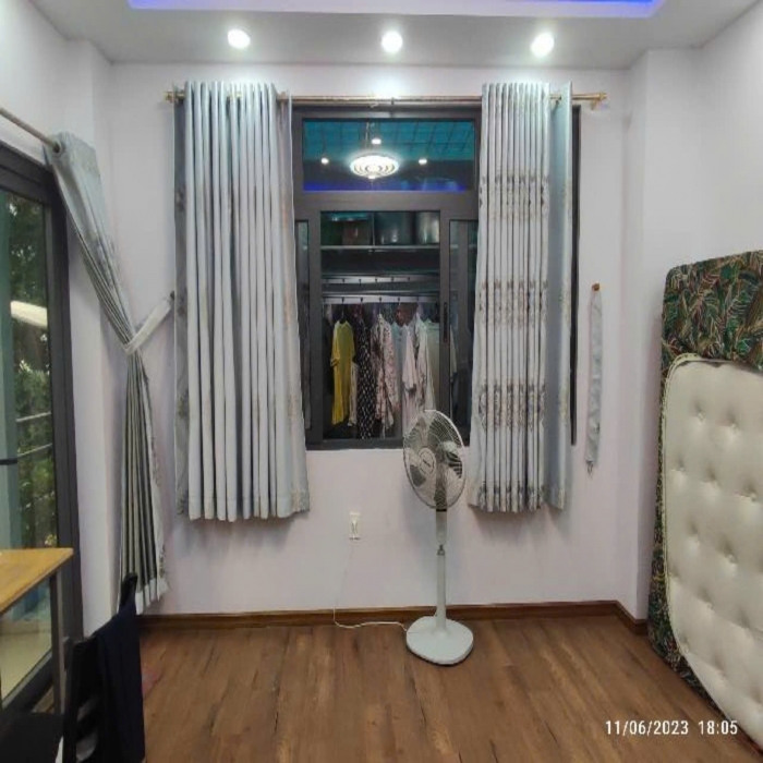 NGUYỄN HỮU DẬT, LÔ GÓC, 5 TẦNG, 4x15m, 9 TỶ NHỈNH - 4