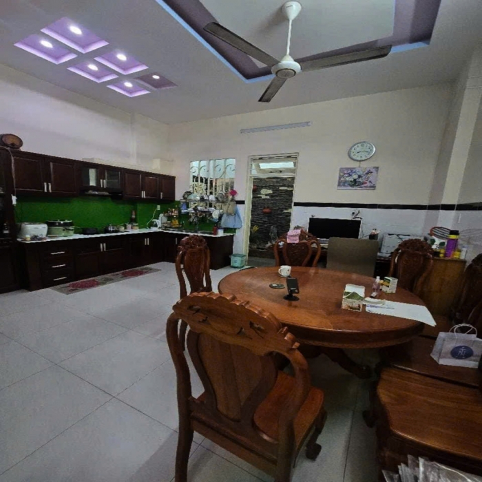 NHÀ MẶT TIỀN TÂN PHÚ, RỘNG BỀ THẾ, CẠNH CHỢ TÂN HƯƠNG MÀ GIÁ CHƯA TỚI 92 TRIỆU/m2 - 4