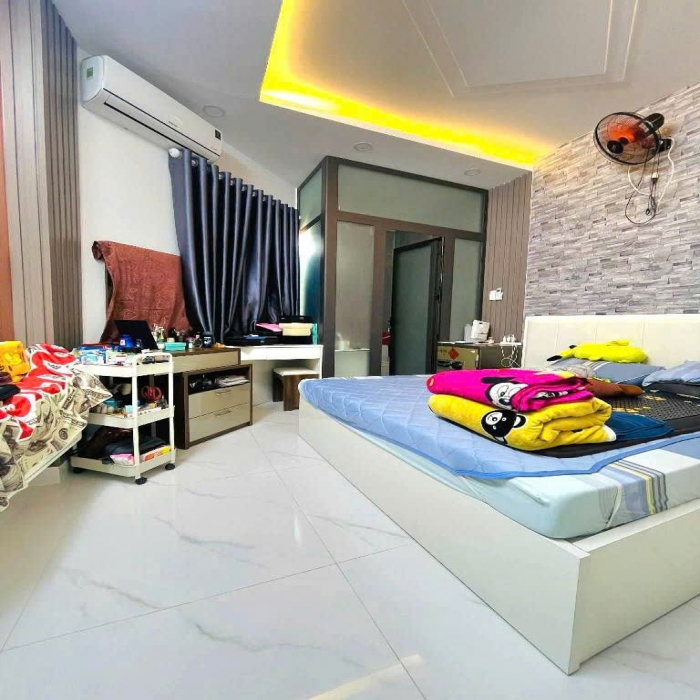 8.95-8.8 BILLION VND, 5-STORY STUNNER, EXPANDING LOT, TAN QUY, CAR ALLEY, 4.5x12m - 6