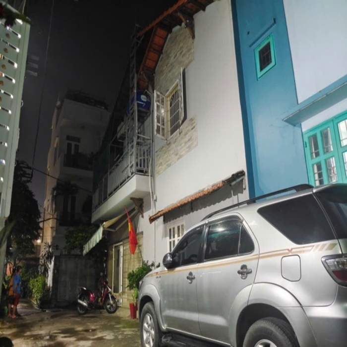 DƯƠNG ĐỨC HIỀN, 6.3 x 10.5m, 2 TẦNG, LÔ GÓC, HẺM XE HƠI THÔNG, 7 TỶ NHỈNH - 7