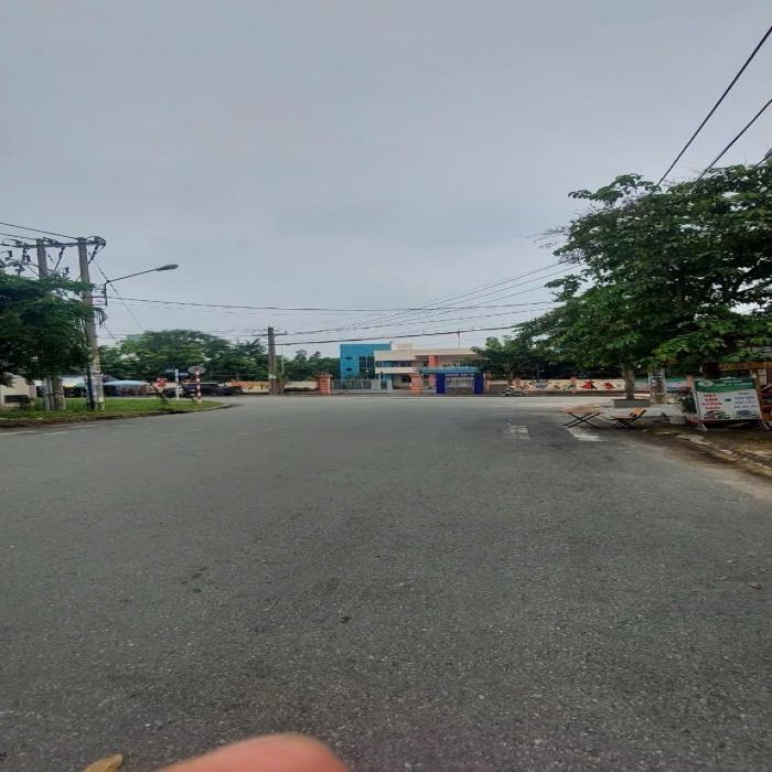 MẶT TIỀN ĐƯỜNG DC13, 52m2, VỈA HÈ 4m, CẠNH CC SƠN KỲ, 8 TỶ NHỈNH - 7