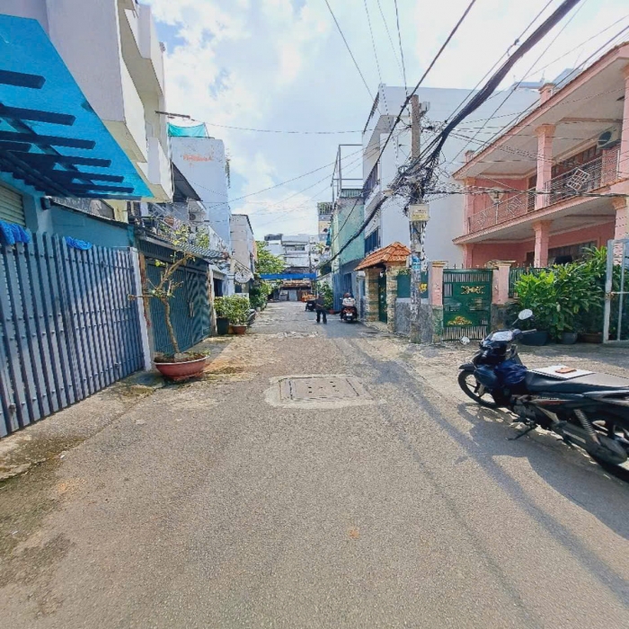 TÂN SƠN NHÌ, LÔ GÓC, XE HƠI NGỦ NHÀ, 4.8x14m, 2 TẦNG, 8 TỶ NHỈNH ÍT - 8