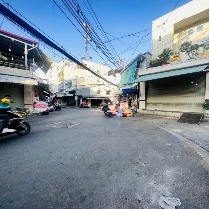 ĐÃ BÁN --- BÁN NHÀ ĐOÀN GIỎI, TÂN PHÚ, 130m2, XE HƠI ĐỔ CỔNG - 9